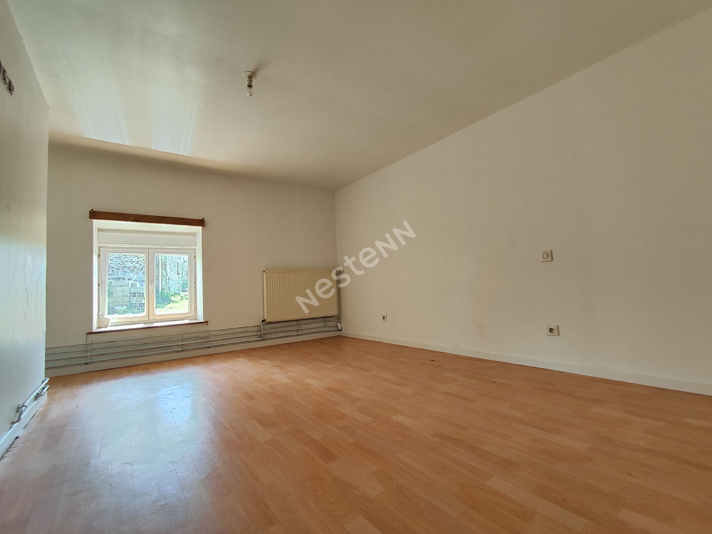 Maison à vendre à Naizin - Ensemble de deux maisons avec hangar à 10 minutes de Pontivy - environ 8 000 M2