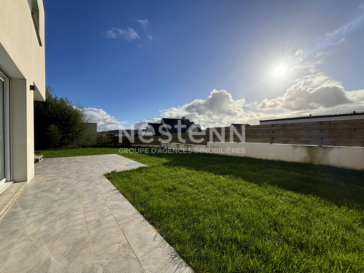 Maison contemporaine  à vendre à Locminé - 4 chambres, garage et son jardin 425 m²