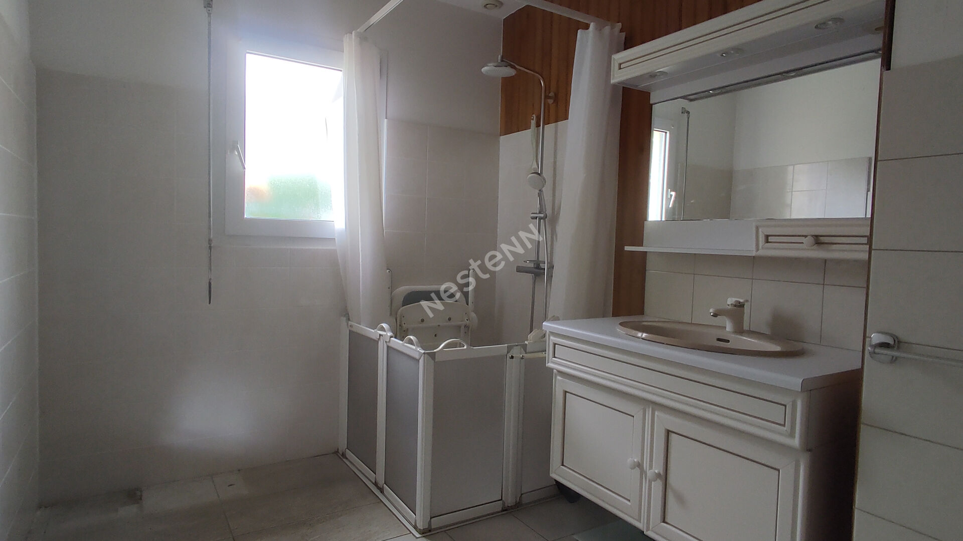 Maison à vendre à Plescop 5 chambres jardin clos et arboré de plus de 800 m²