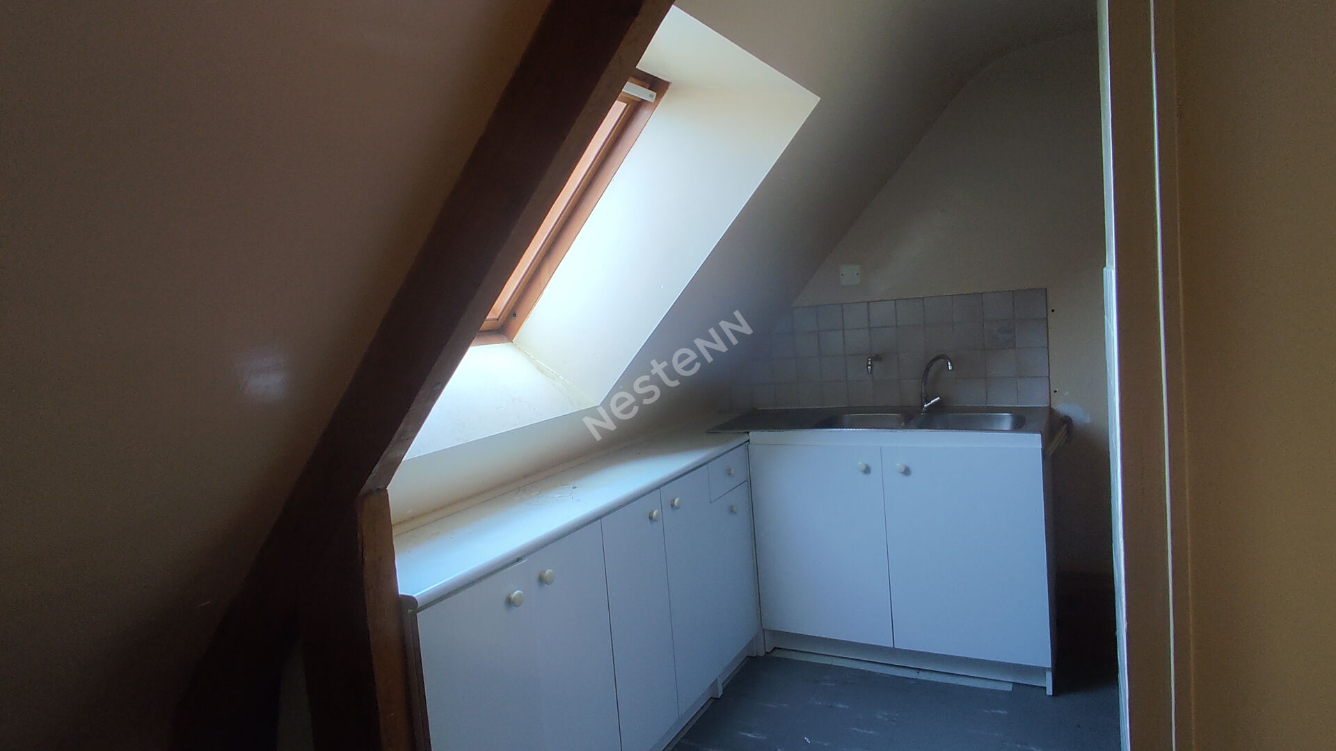 Maison à vendre à Plescop 5 chambres jardin clos et arboré de plus de 800 m²