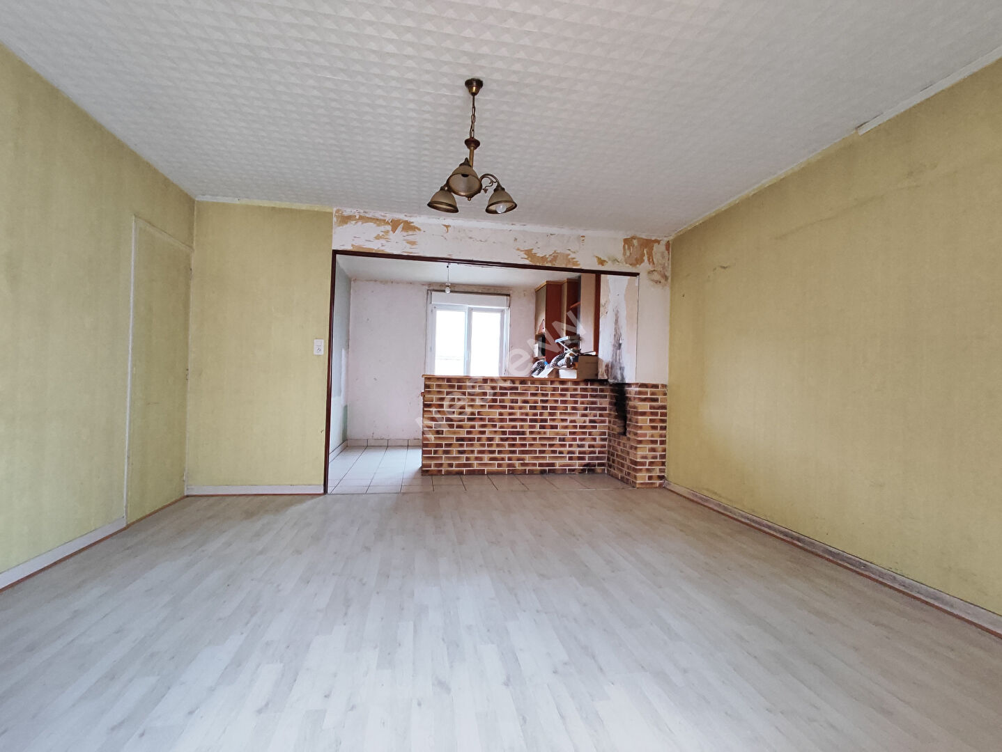 Maison à vendre à Naizin centre bourg  - 3 chambres - sous-sol -  10 minutes de Pontivy  et Locminé