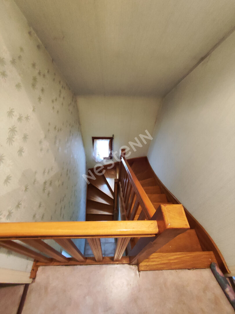 Maison à vendre à Saint Allouestre avec jardin