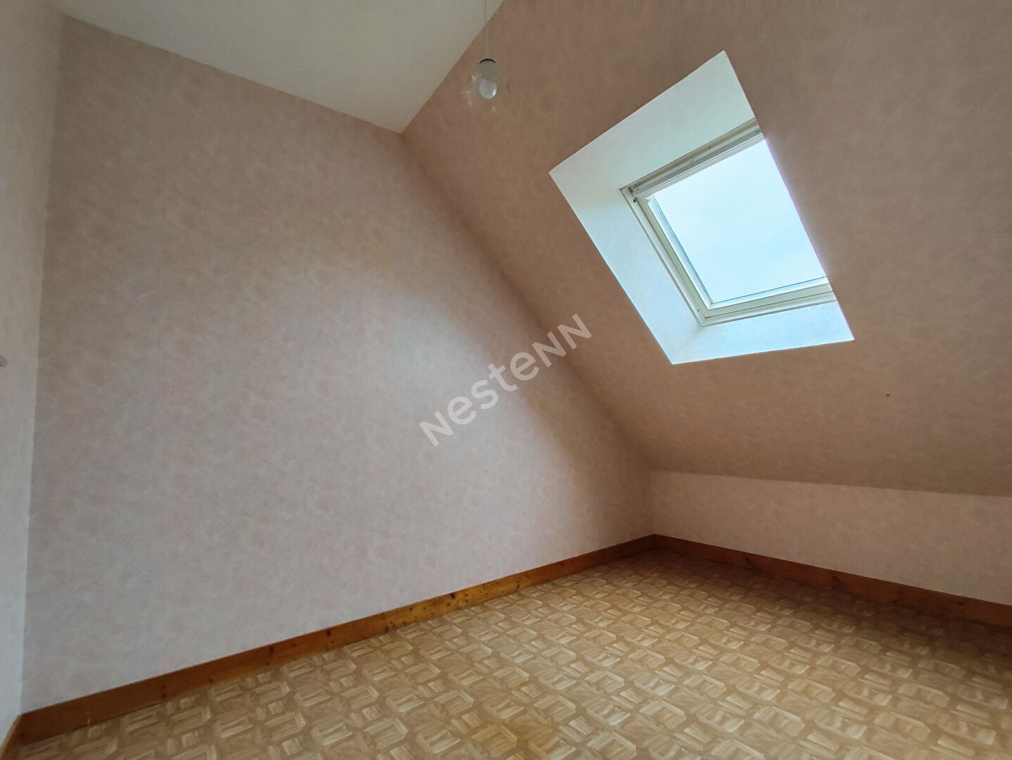Maison à vendre à Saint Allouestre avec jardin