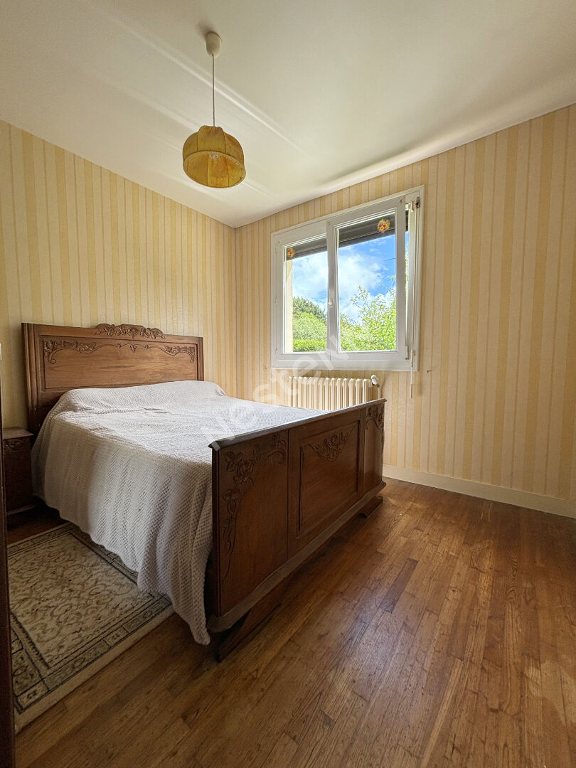 Maison à vendre à Moustoir Remungol - 4 chambres, sous-sol complet et un terrain de 1200 m²