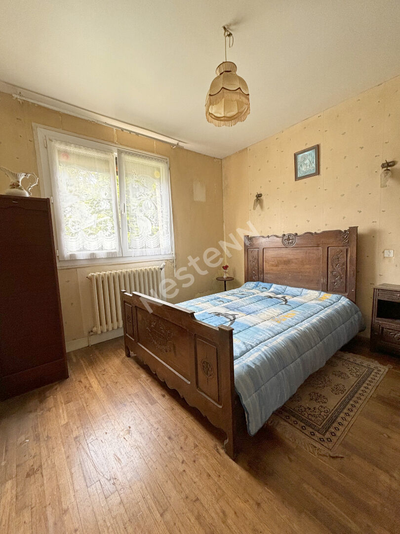 Maison à vendre à Moustoir Remungol - 4 chambres, sous-sol complet et un terrain de 1200 m²