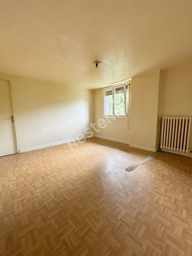 Maison à vendre à Moustoir Remungol - 4 chambres, sous-sol complet et un terrain de 1200 m²