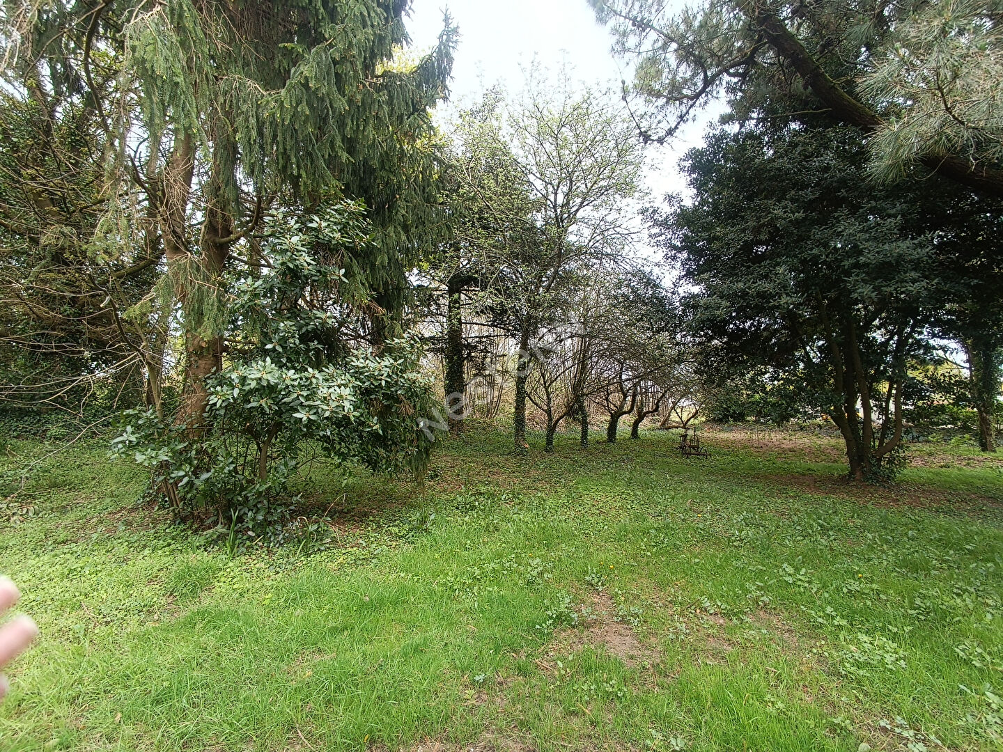 PLESCOP Terrain constructible de 1380 m²