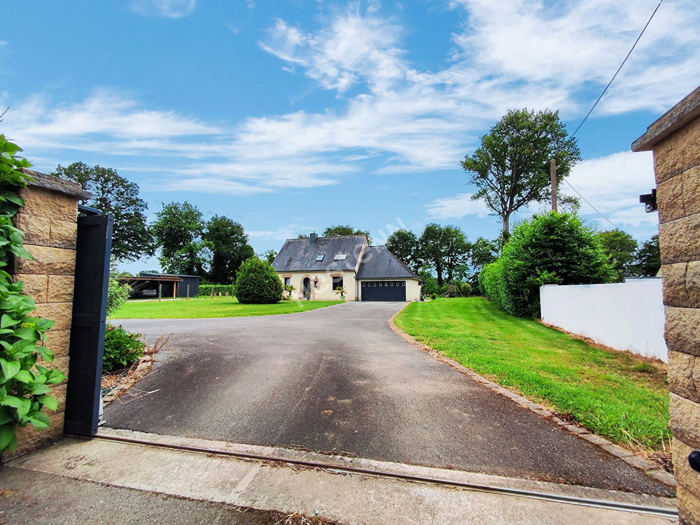 Maison à vendre à Naizin - 4 chambres - Beau terrain - 10 minutes de Pontivy