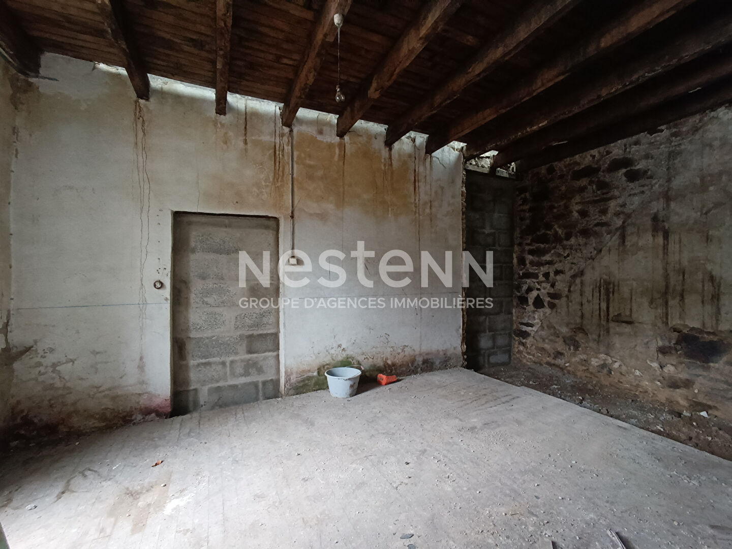 Maison en pierres  à vendre COLPO 45 m² avec grenier à aménager