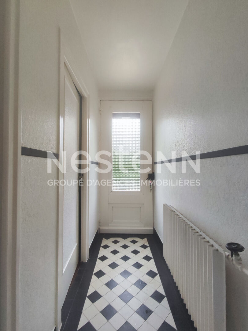 Maison à vendre  à NAIZIN - plain pied - 2 chambres - jardin  - centre bourg Naizin