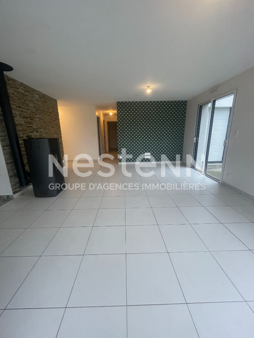 A LOUER - MAISON PLAIN-PIED 3 CHAMBRES - REGUINY