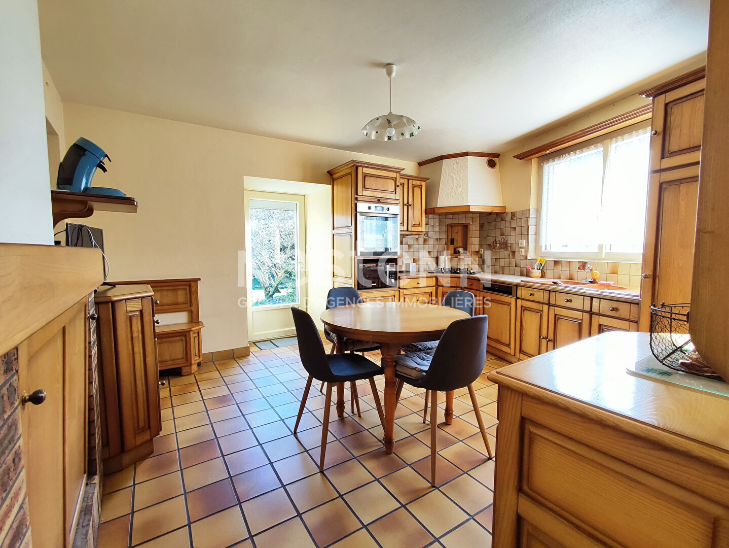Maison à vendre à NAIZIN bourg -avec terrain et garage - 12 min de Pontivy et 30 minutes de Vannes