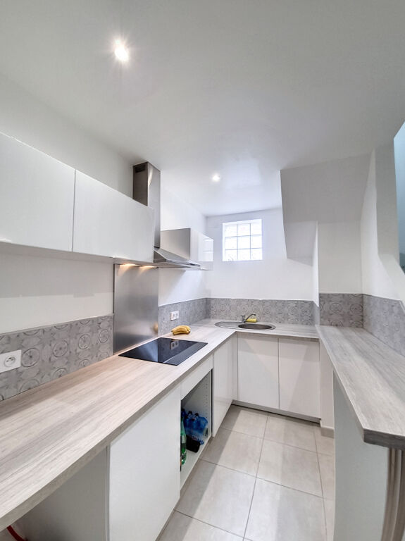 Maison de ville - Rénovée - Secteur Velpeau - belles prestations