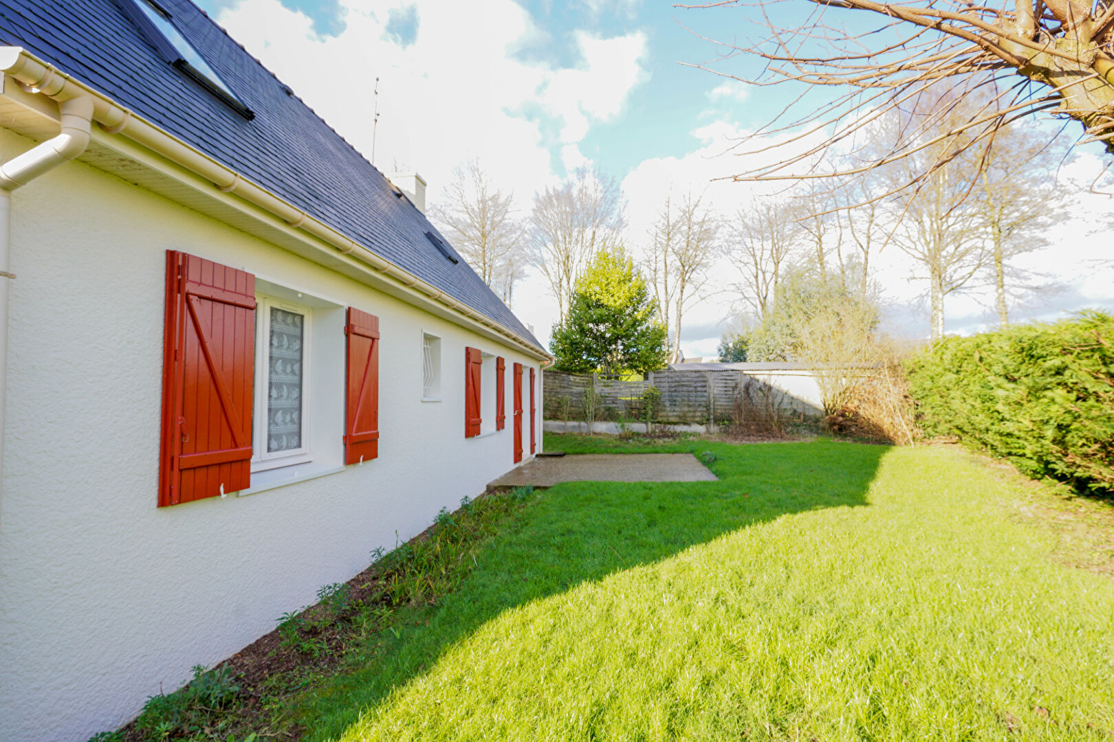 A vendre à GEVEZE, maison de 124m² habitable, 561m² de parcelle, 4 chambres dont une au rez-de-chaussée