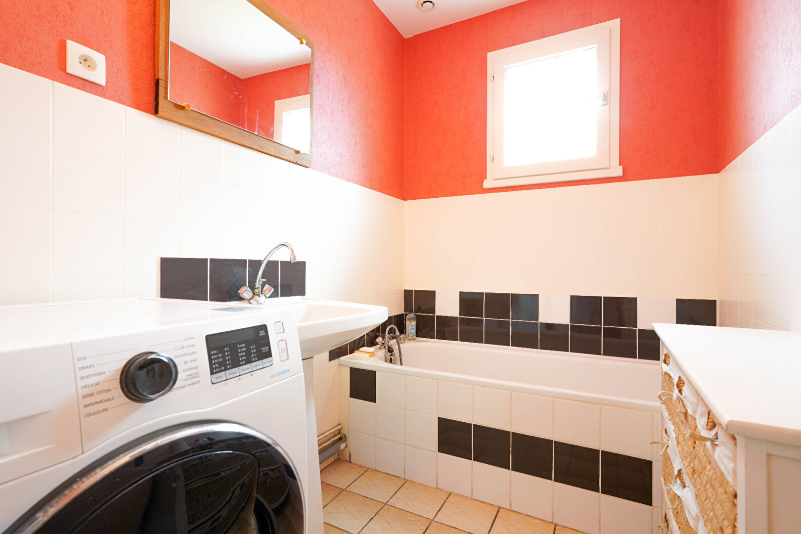 A vendre à GEVEZE, maison de 124m² habitable, 561m² de parcelle, 4 chambres dont une au rez-de-chaussée