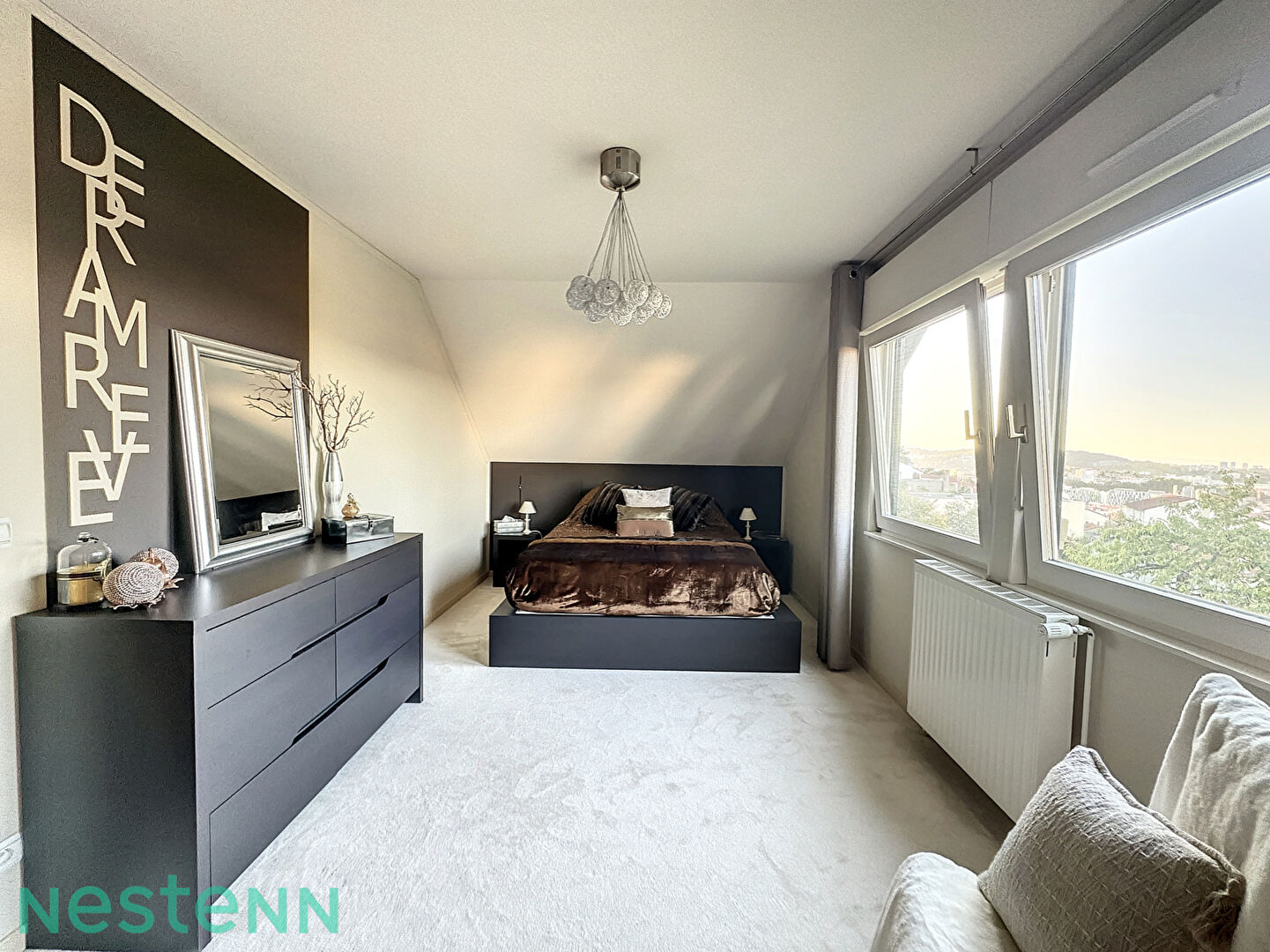 Maison Saint Etienne MONTPLAISIR / OPERA 170m2 sur + 840M2 de terrain