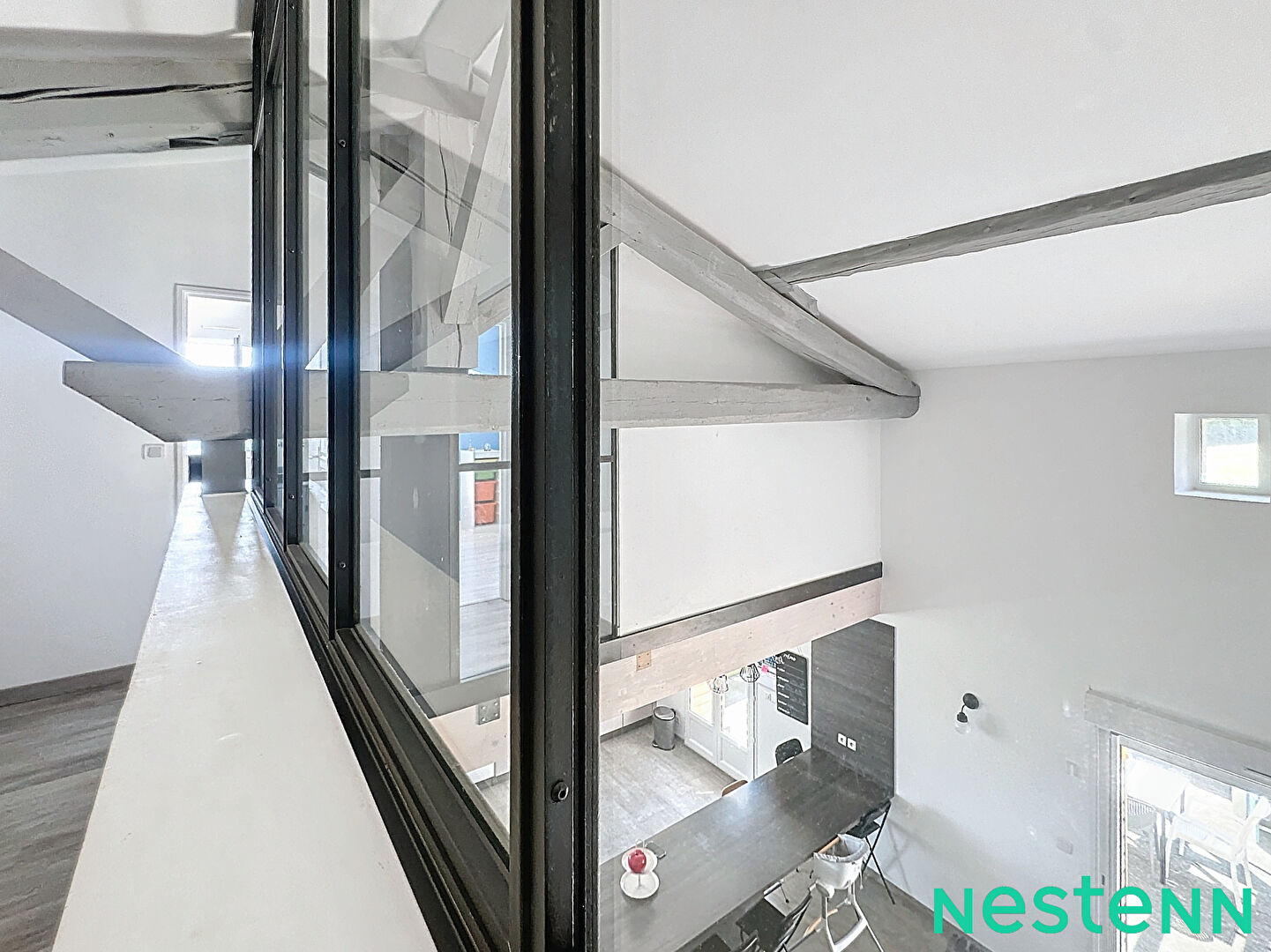 Maison  8 pièce(s) 220 m2 Secteur Rochetaillée