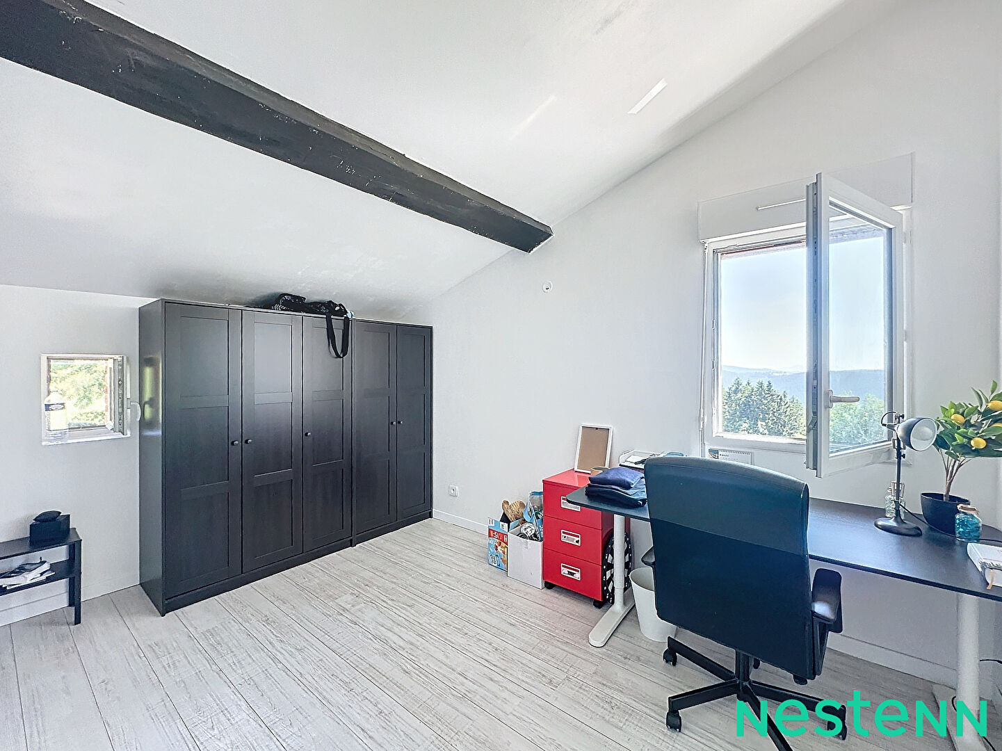 Maison  8 pièce(s) 220 m2 Secteur Rochetaillée
