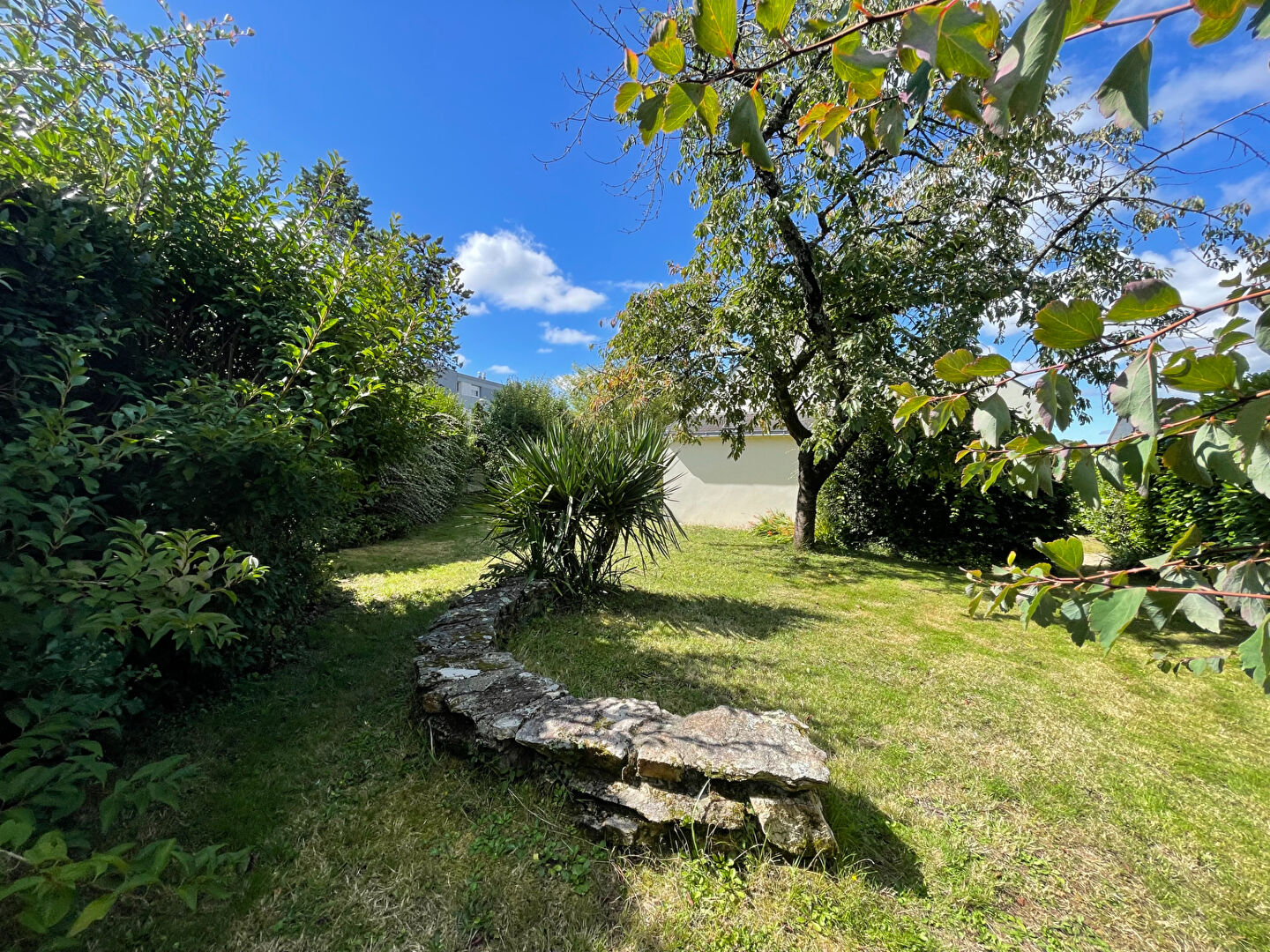Maison à vendre à Vannes avec garage, proche des bus et des écoles quartier Ménimur