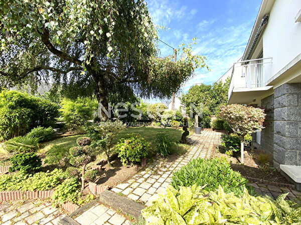 Vente par agence immobiliere à Vannes (56000)