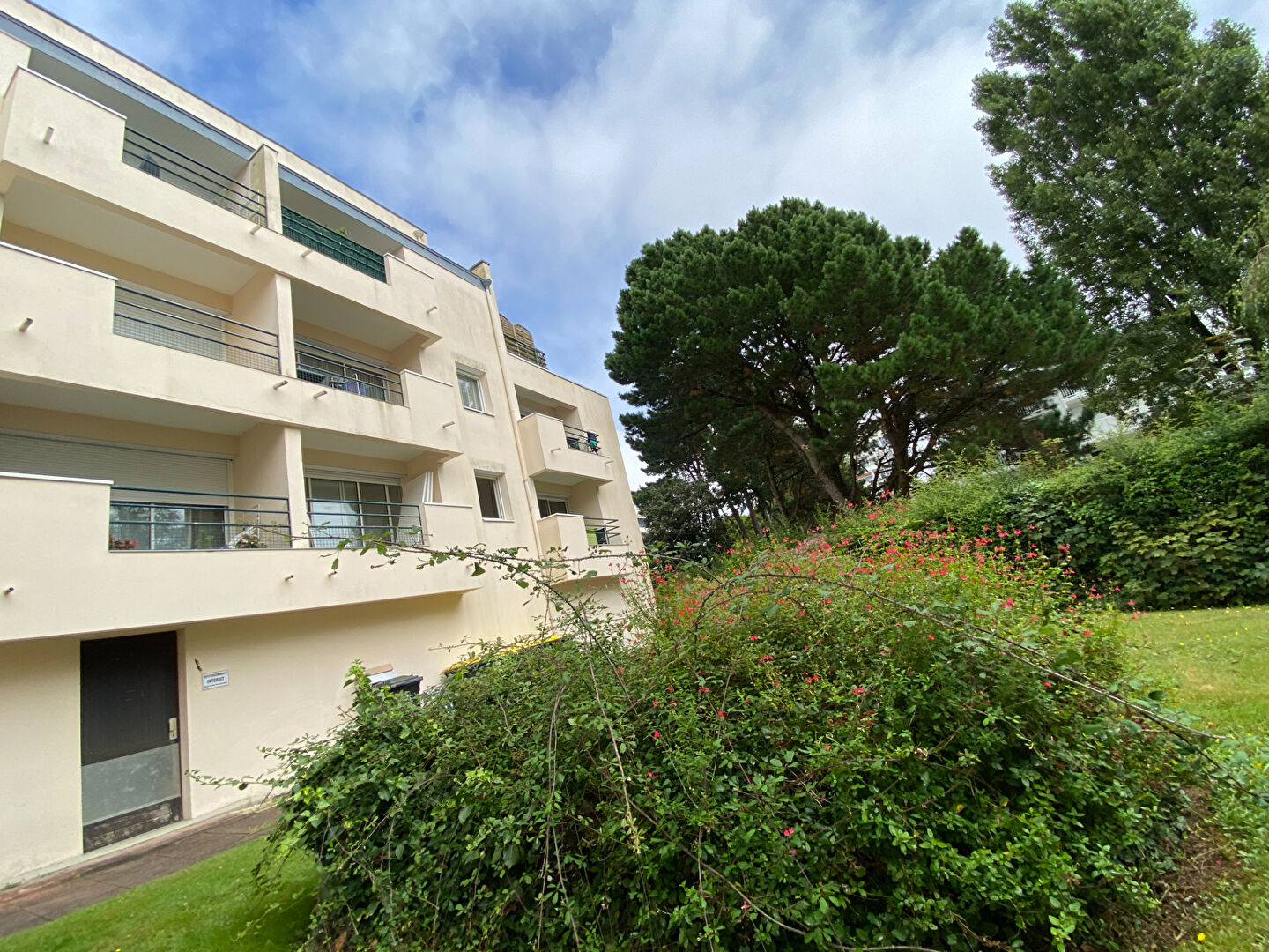 EXCLUSIVITE Vannes à vendre appartement T2 lumineux parking et cave