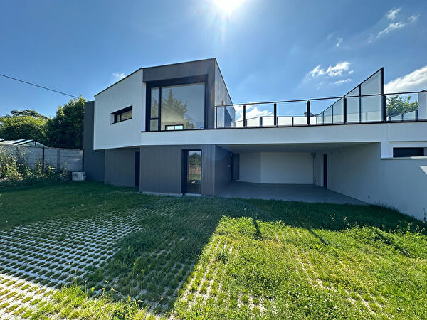 Vente par agence immobiliere à Arradon (56610)