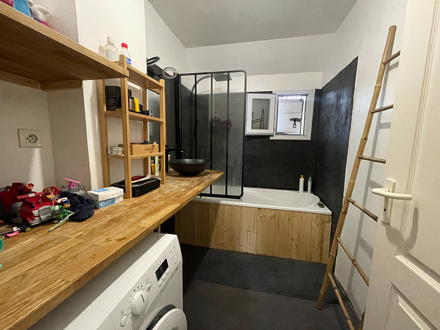 Maison à vendre à Vannes 2 chambres jardin garage commerces bus écoles