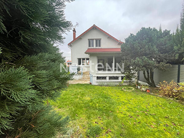 Vente maison véranda à Magny les hameaux (78114)