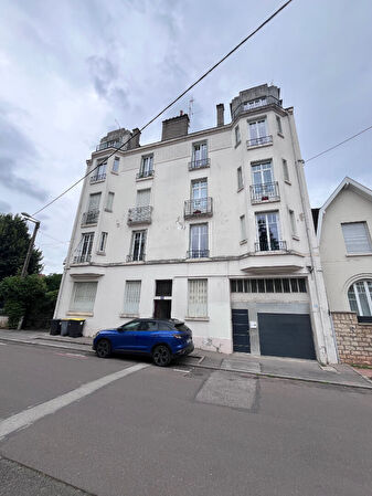 Vente par agence immobiliere à Dijon (21000)