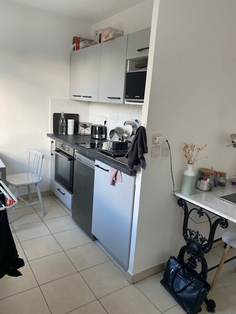 LOCATION STUDIO