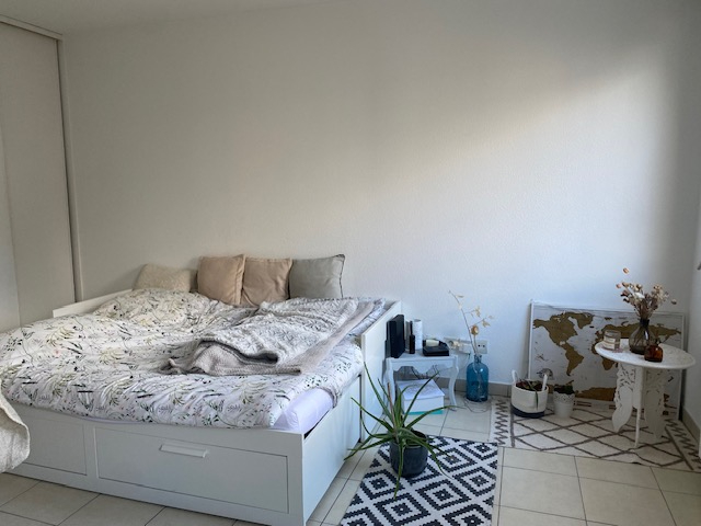 LOCATION STUDIO
