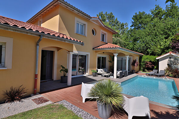 Vente maison contemporaine à Saint priest (69800)