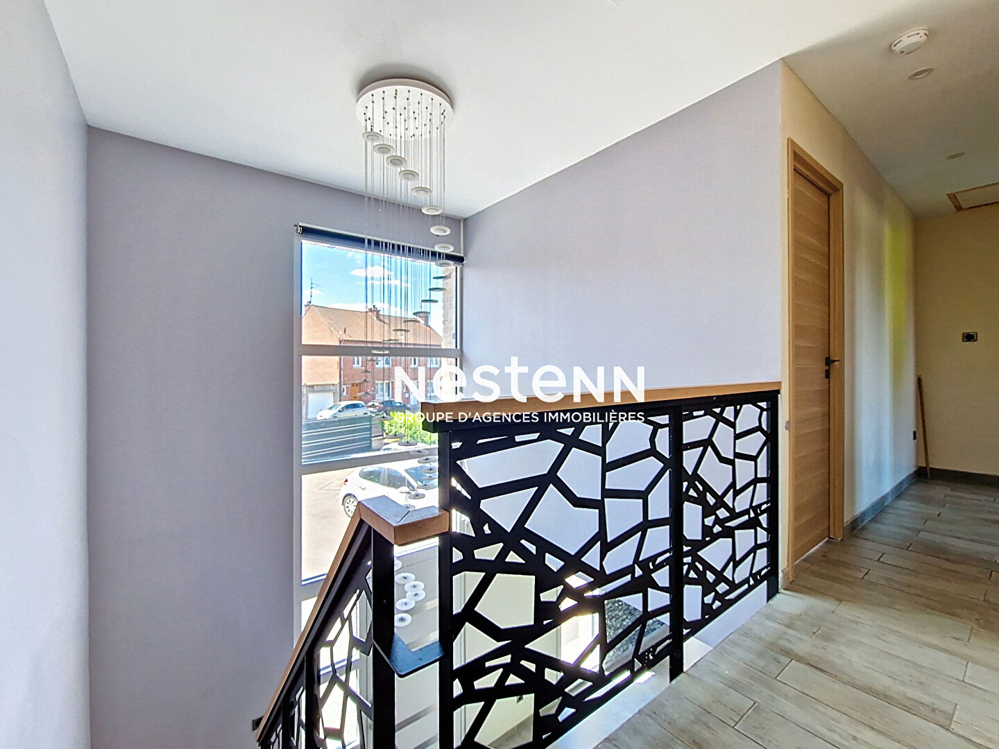Maison contemporaire 6 chambres, 318 500 euros