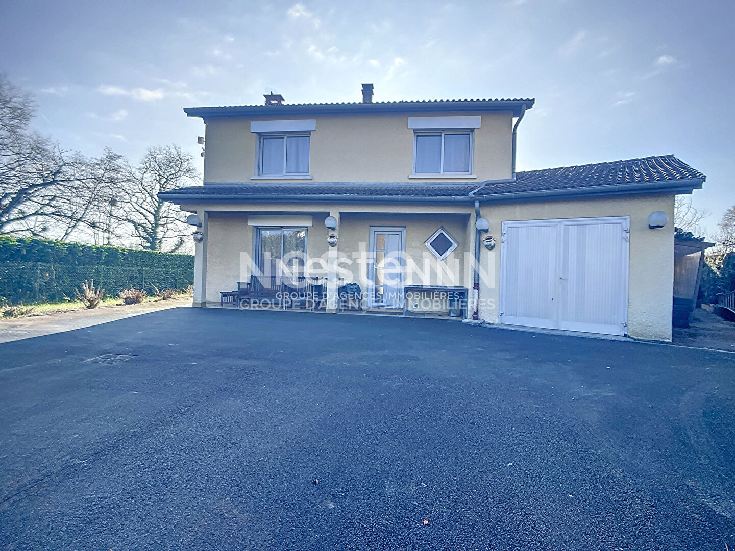Maison Arnas 137 m2 - au calme - lumineuse - 4 chambres +1 bureau - grand jardin sans vis a vis