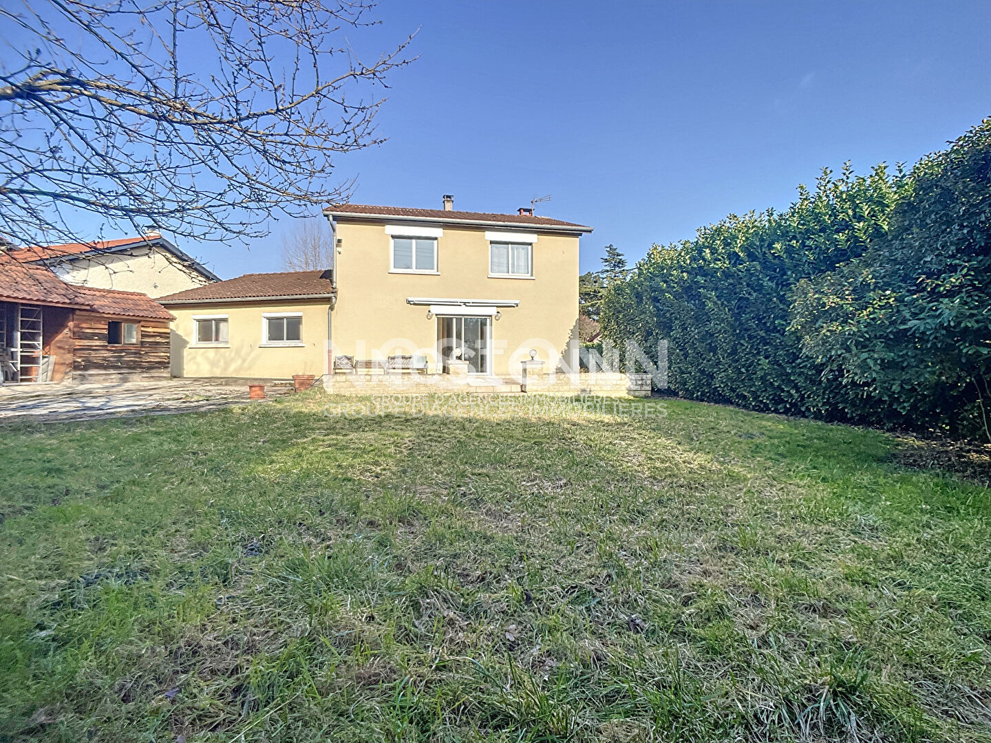Maison Arnas 137 m2 - au calme - lumineuse - 4 chambres +1 bureau - grand jardin sans vis a vis