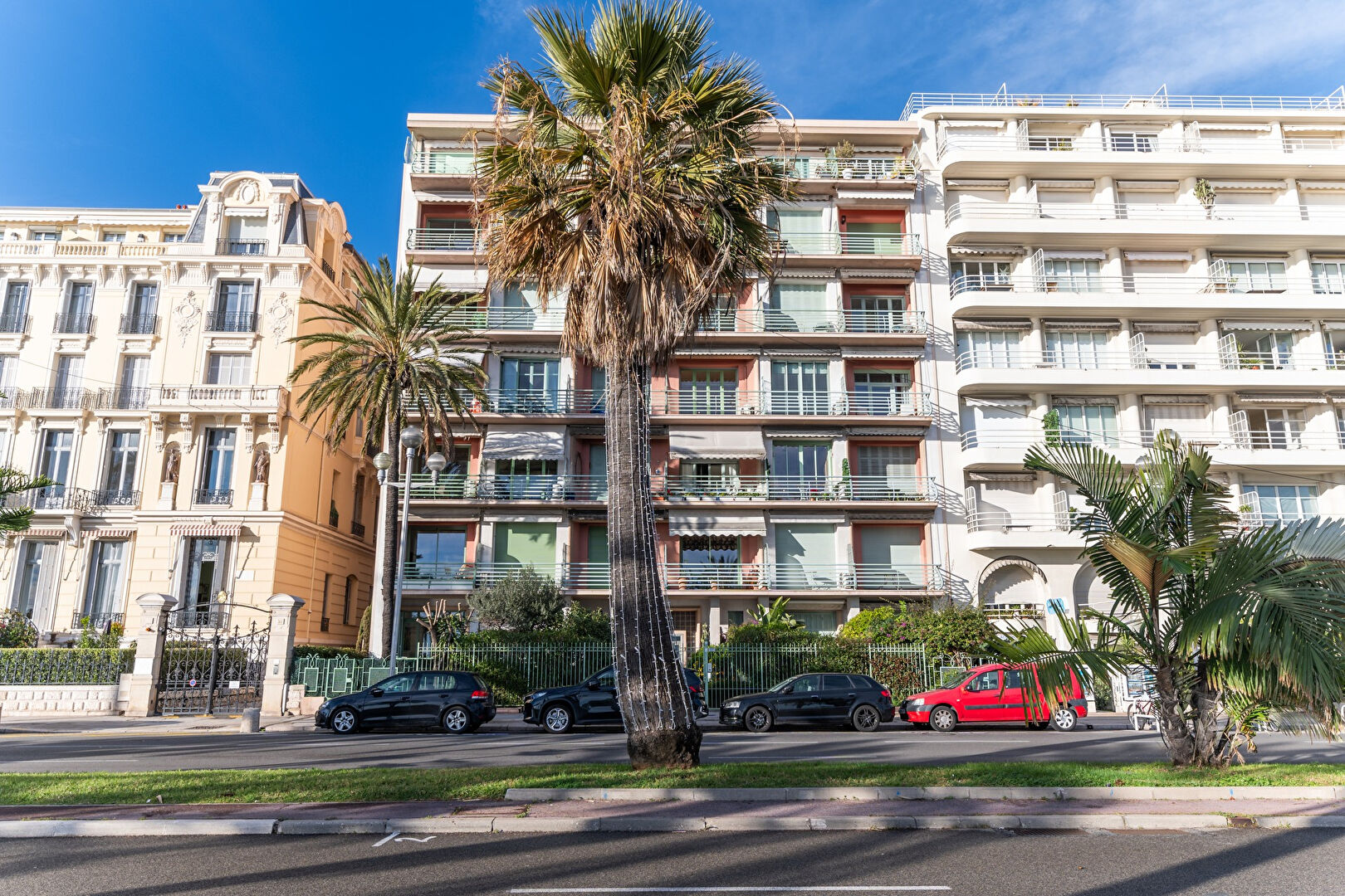 Nice Promenade - T3 luxieux avec vue panoramique sur la Baie des Anges