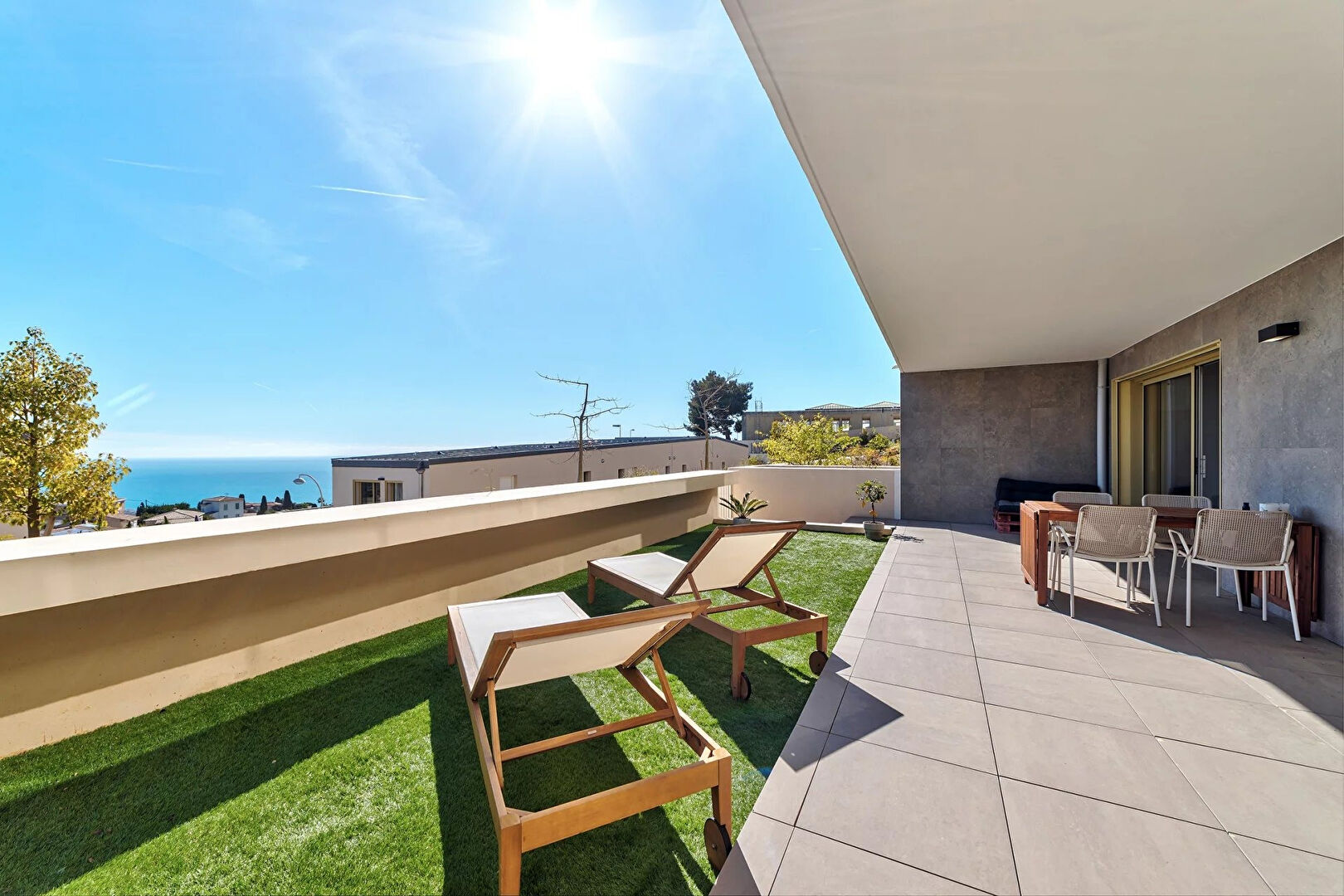 Nice Fabron - 3 pièces vue mer avec jardin privatif dans une résidence récente
