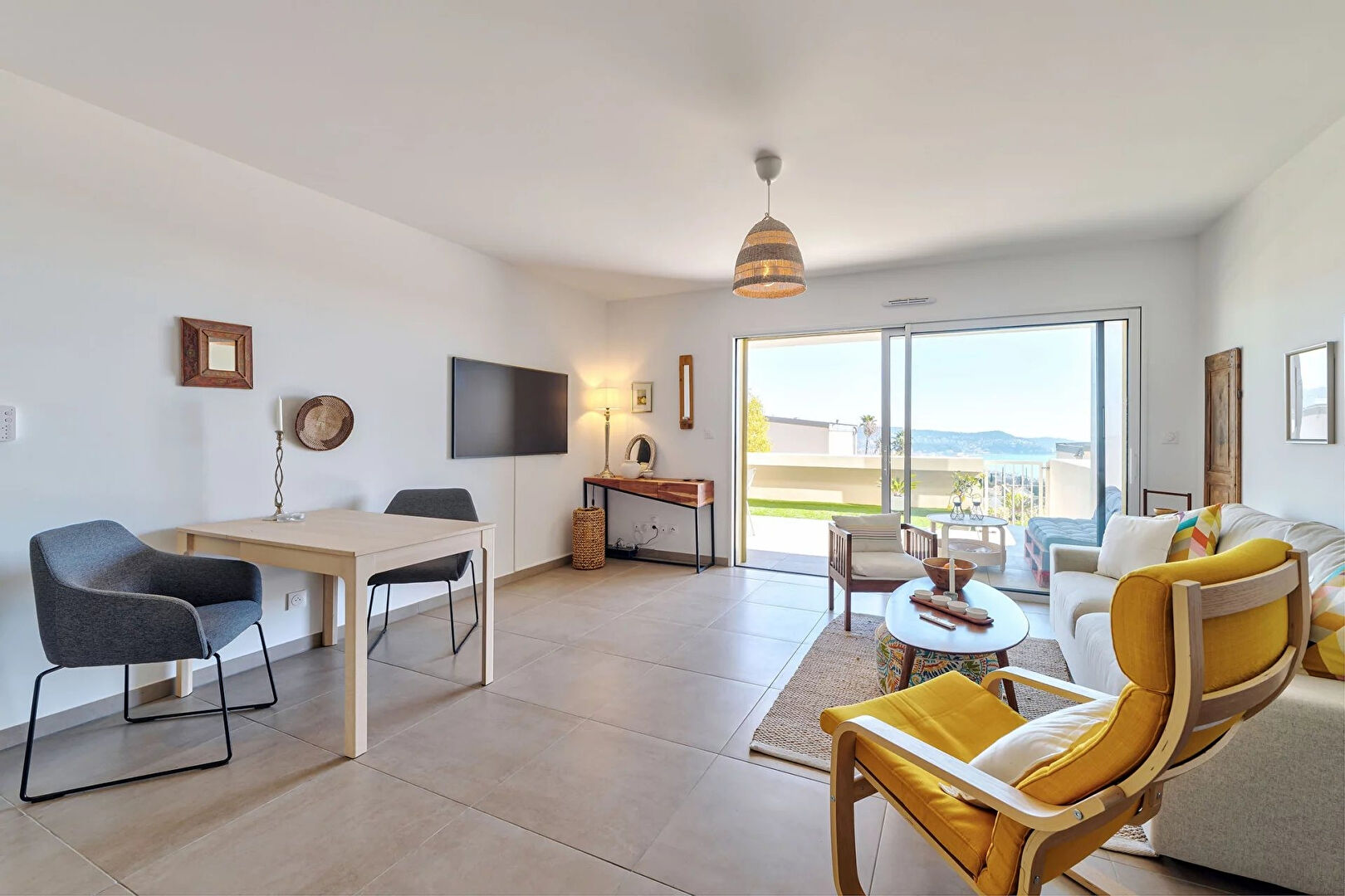 Nice Fabron - 3 pièces vue mer avec jardin privatif dans une résidence récente
