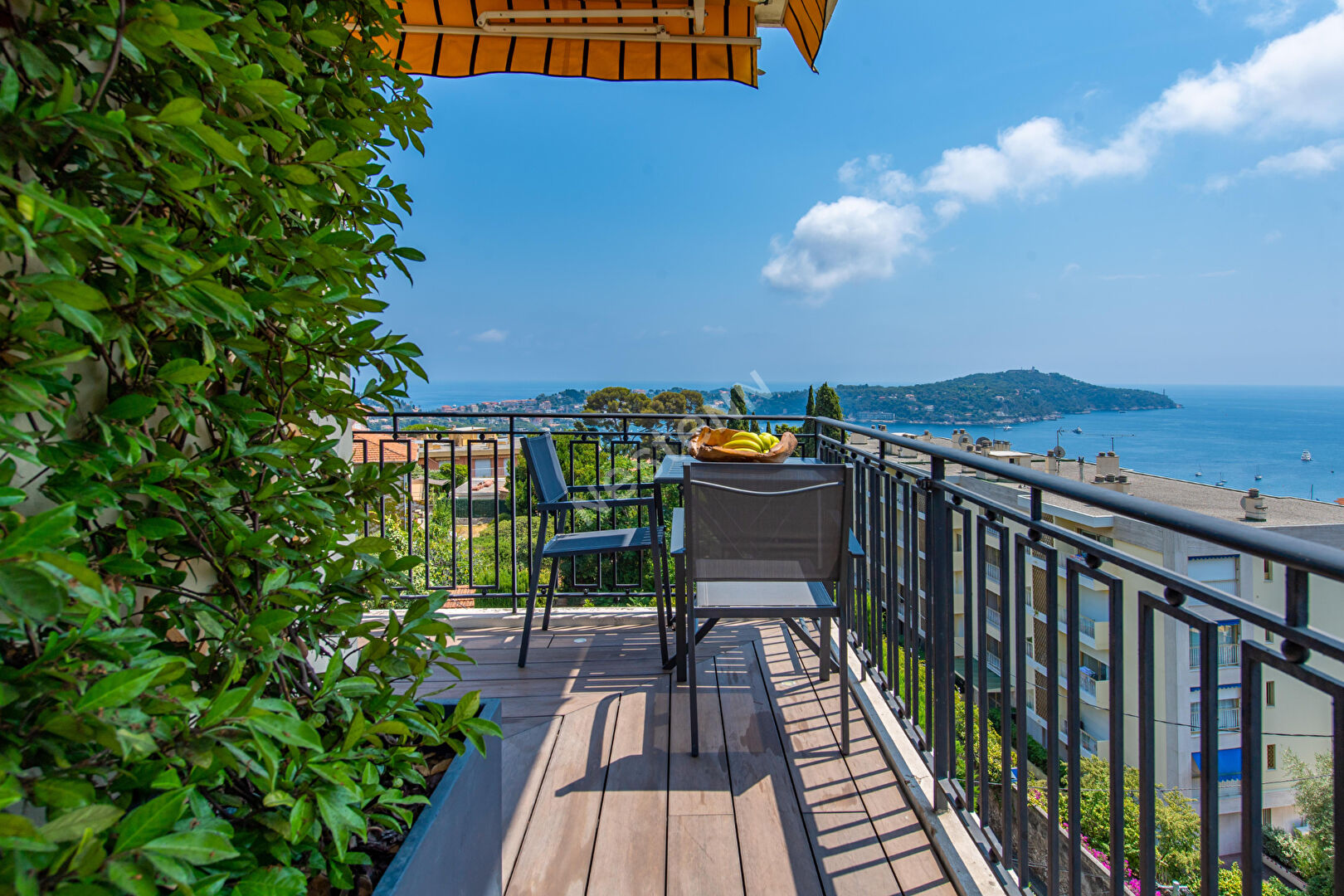 Villefranche-sur-Mer : 3 pièces d'exception avec vue mer panoramique