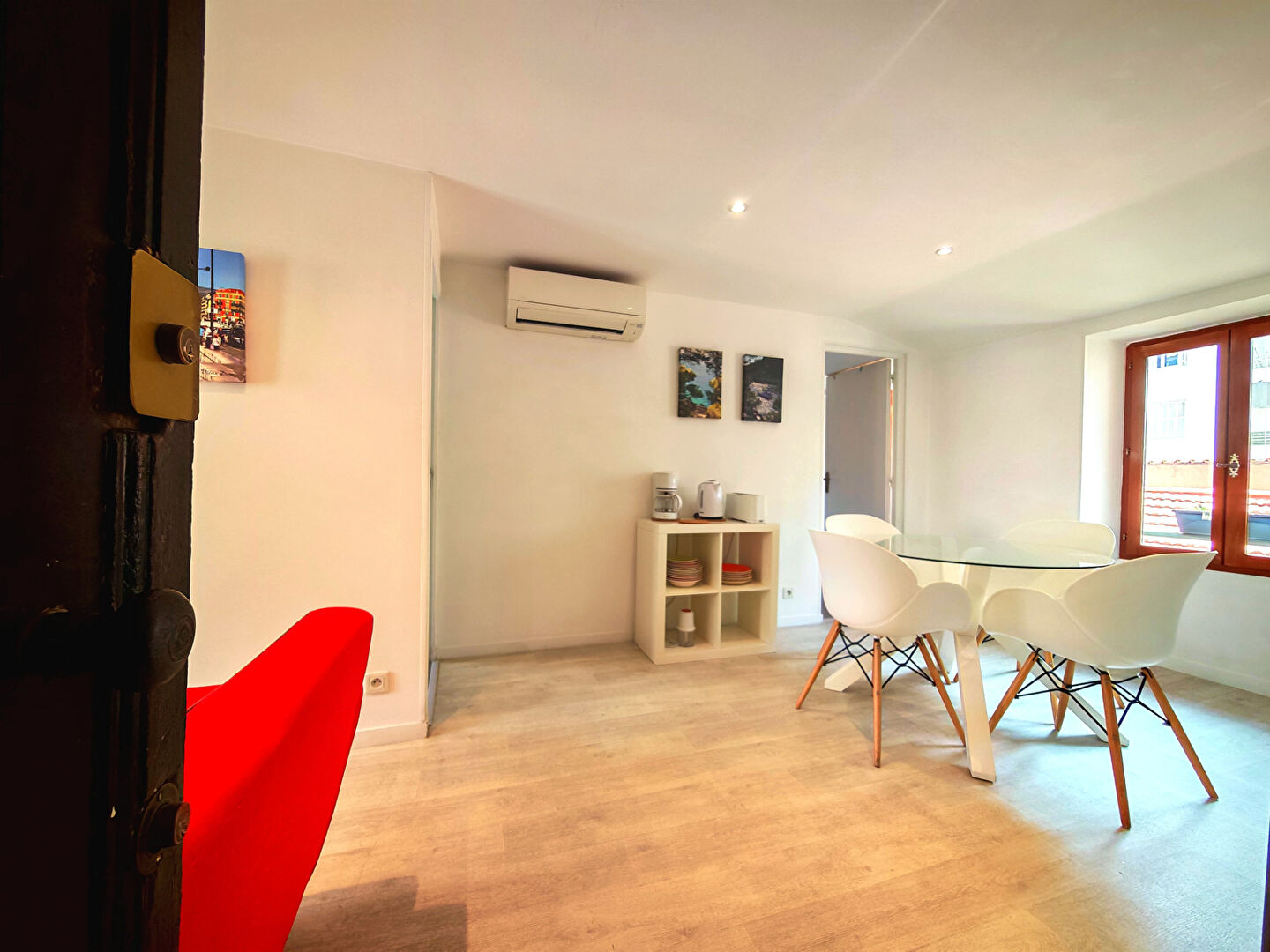 NICE OUEST - AV. CALIFORNIE MAGNAN: Charmant 3 Pièces 40m² - Dernier Étage SANS CHARGES