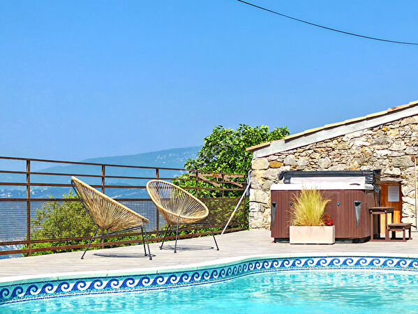 Vente par agence immobiliere à Roquebrune cap martin (06190)
