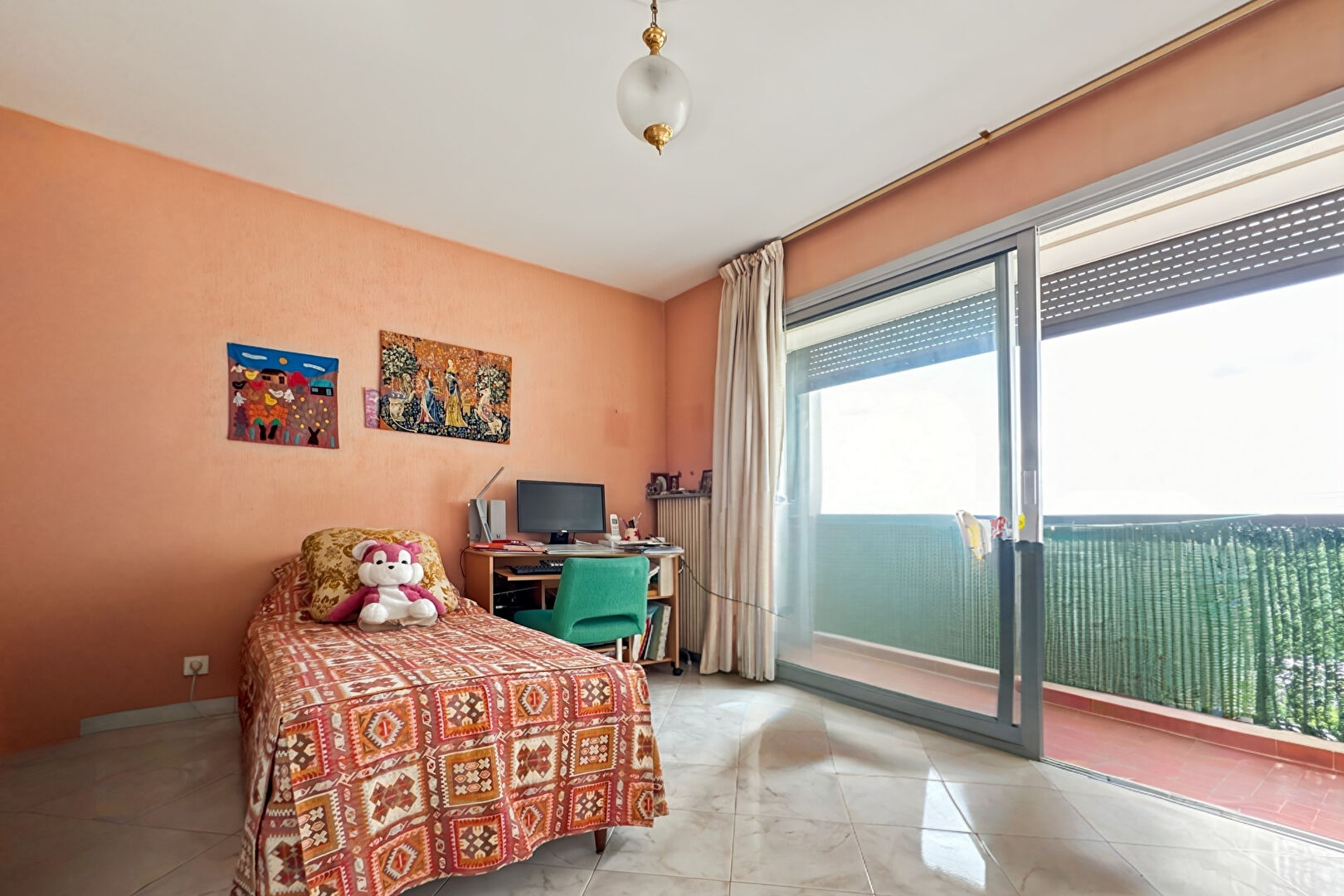 Nice Saint-Antoine de Ginestière : 4 pièces de 102m²  triplex avec jardin et vue mer