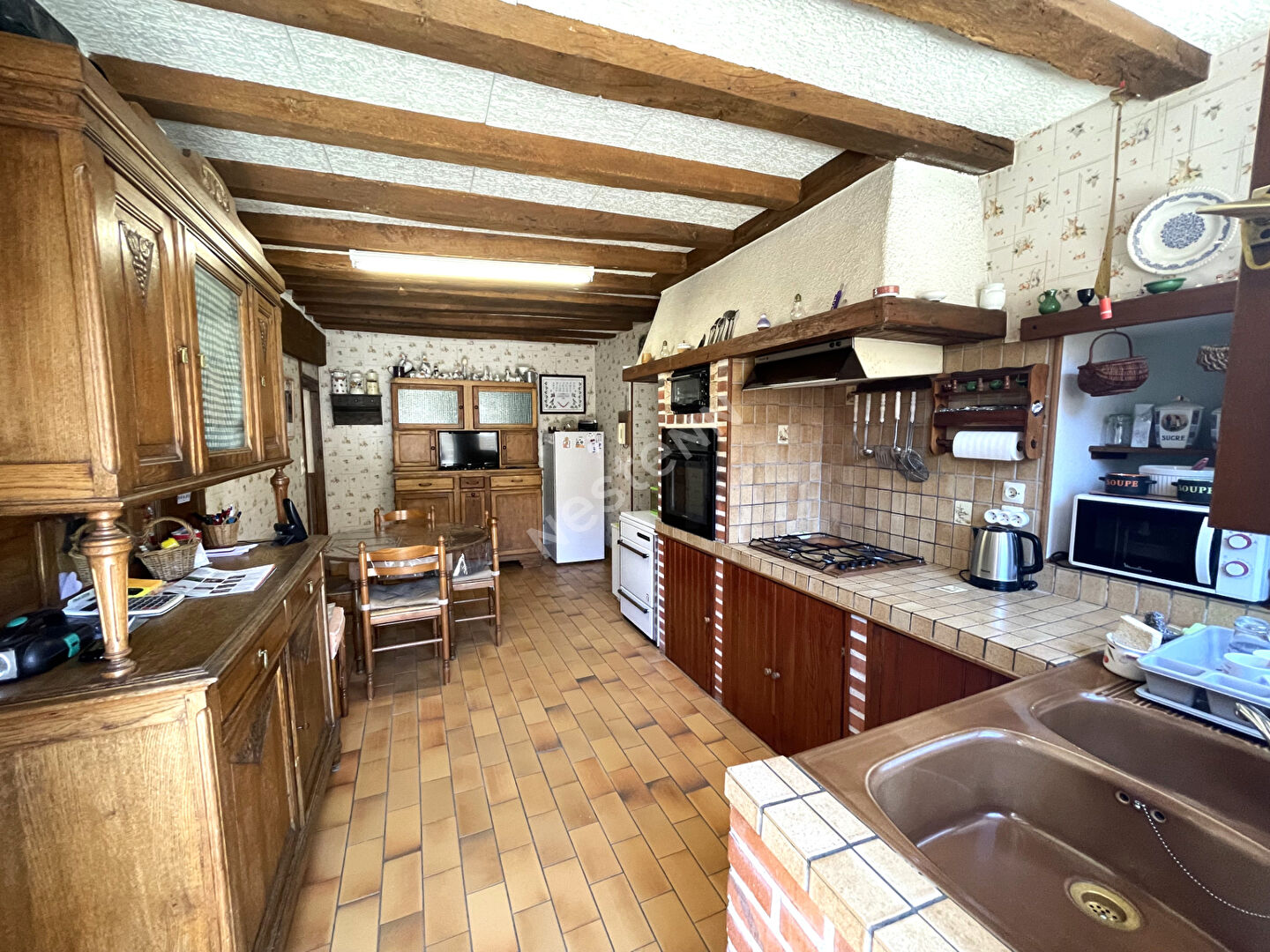 LONGÈRE 4 CHAMBRES SANS TRAVAUX EN CAMPAGNE DE CHABRIS (INDRE 36)