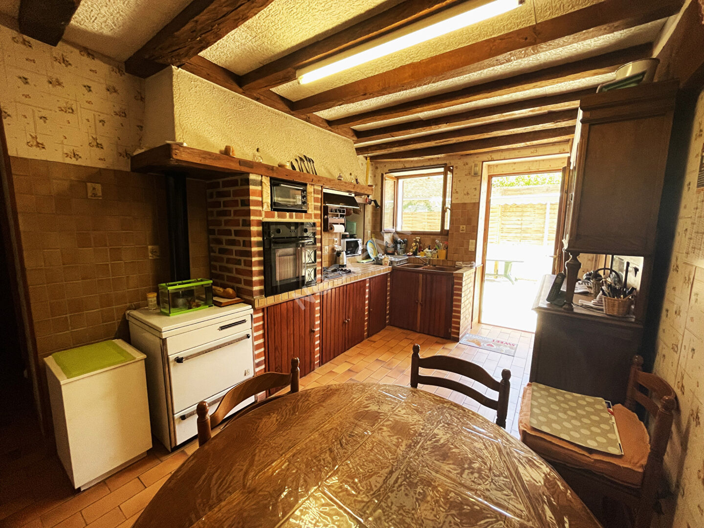 LONGÈRE 4 CHAMBRES SANS TRAVAUX EN CAMPAGNE DE CHABRIS (INDRE 36)