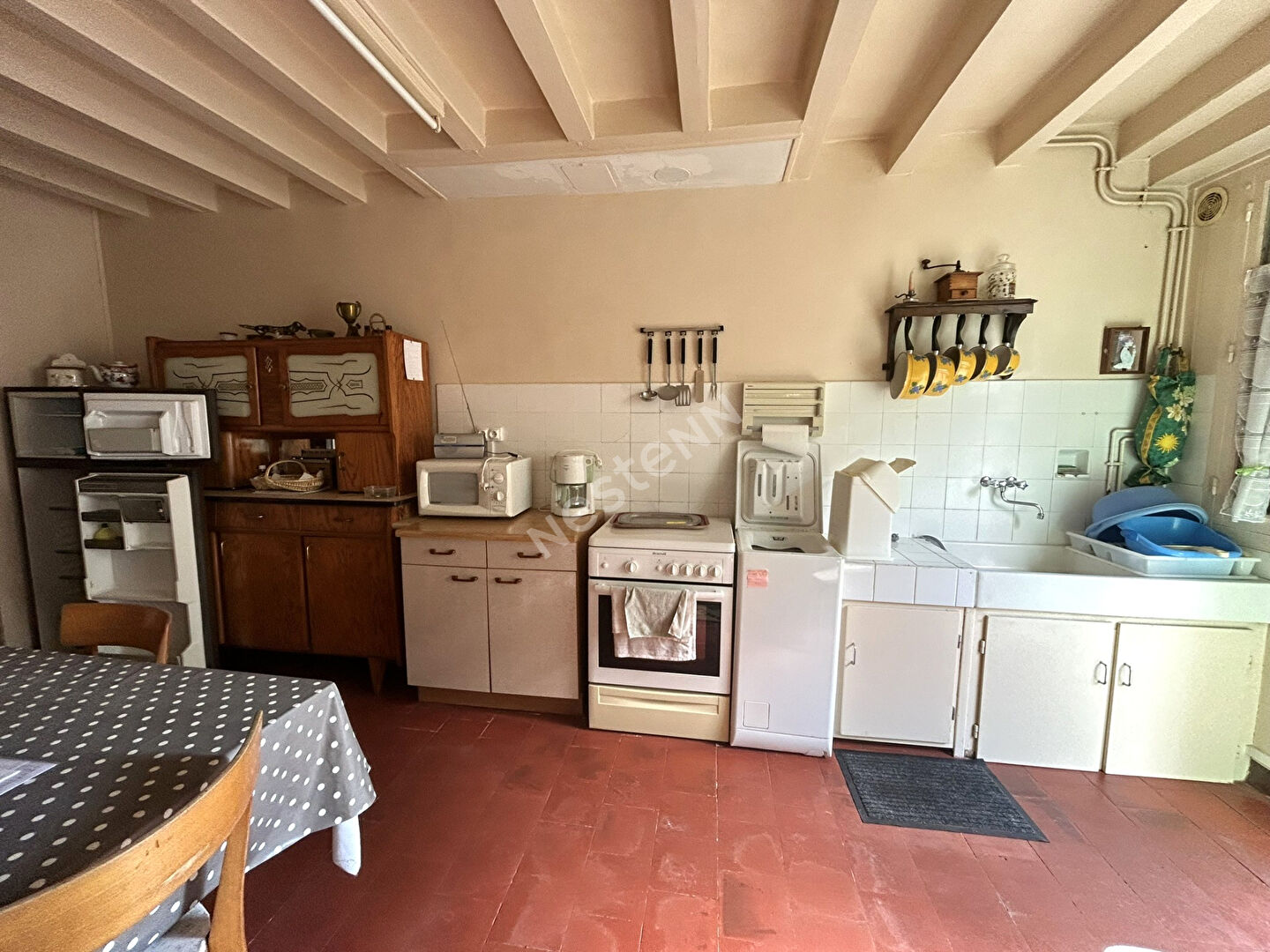 MAISON DE VILLE 2 CHAMBRES AVEC DÉPENDANCES ET TERRAIN À BAGNEUX (INDRE 36)