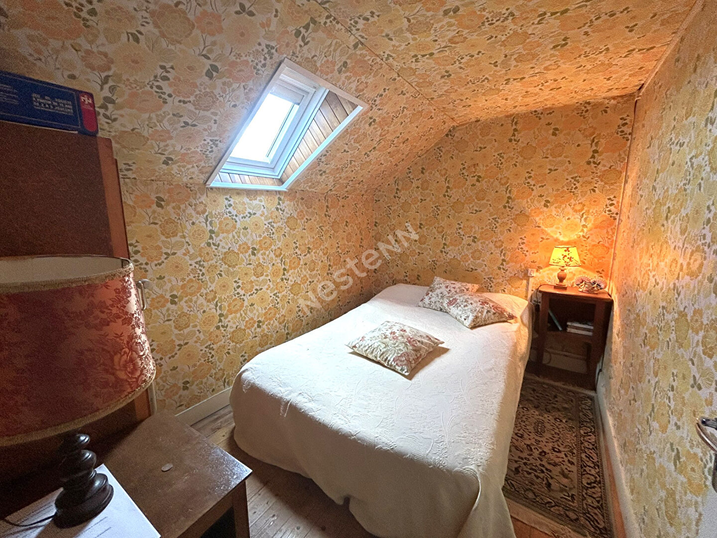 MAISON DE VILLE 2 CHAMBRES AVEC DÉPENDANCES ET TERRAIN À BAGNEUX (INDRE 36)