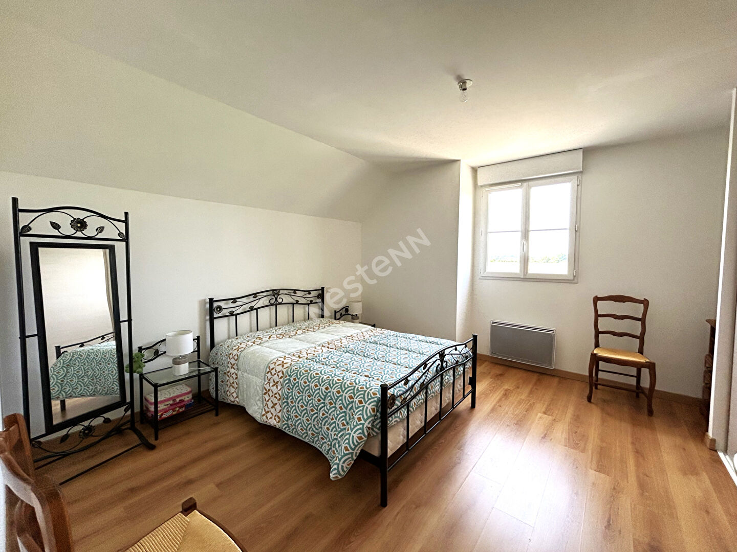 Belle maison familiale à Saint Florentin avec 5 chambres et terrain de 2000 m²