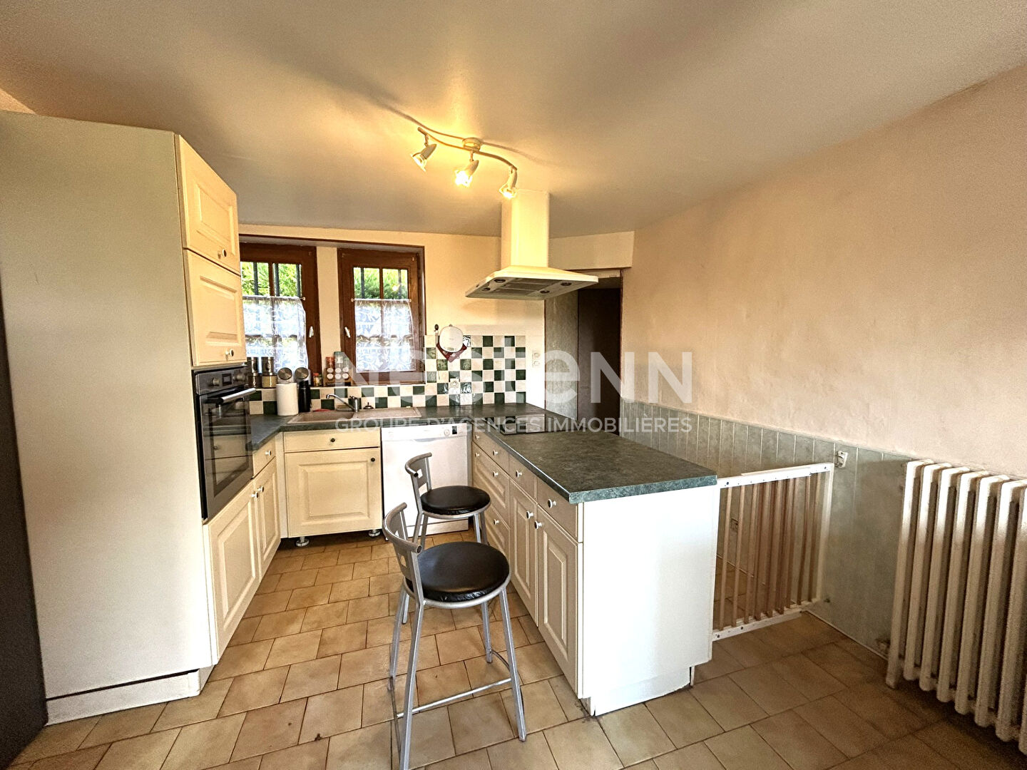 MAISON STYLE LONGERE 1 CHAMBRE AVEC JARDIN ET DÉPENDANCES LA CHAPELLE MONTMARTIN (LOIR-ET-CHER)