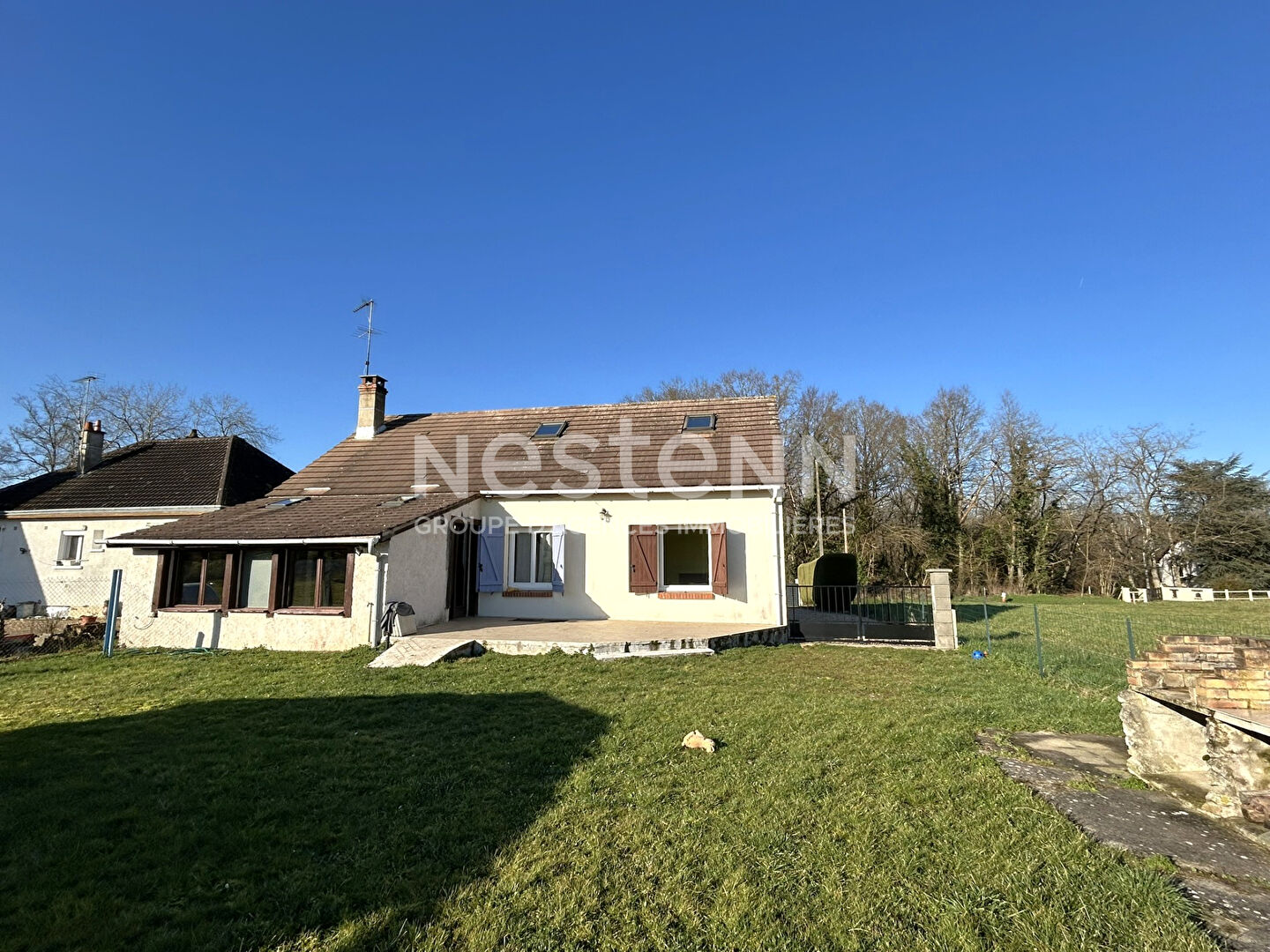 MAISON FAMILIALE 3 CHAMBRES EN CAMPAGNE DE CHABRIS (INDRE 36)