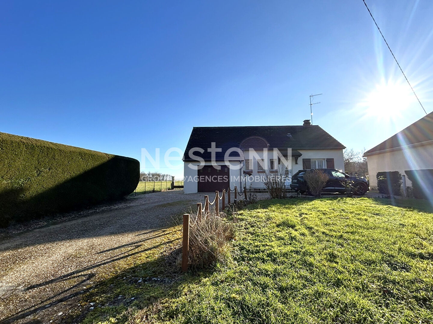 MAISON FAMILIALE 3 CHAMBRES EN CAMPAGNE DE CHABRIS (INDRE 36)